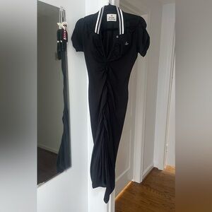 Vivienne Westwood dress
Pulling ruffled midi dress